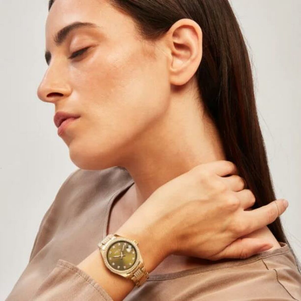 V6H43B30810EDB58F76B76B37C4070445E0R6653748P5