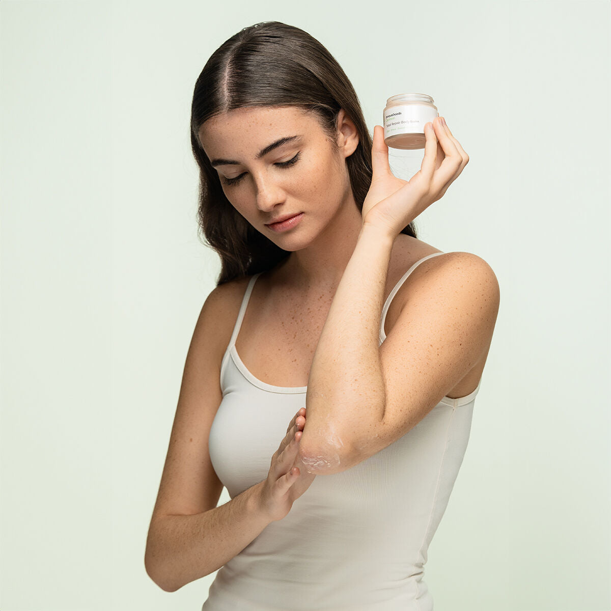 V5HBBFF0D526124743B6C80EE33D71AC4CER5113433P2